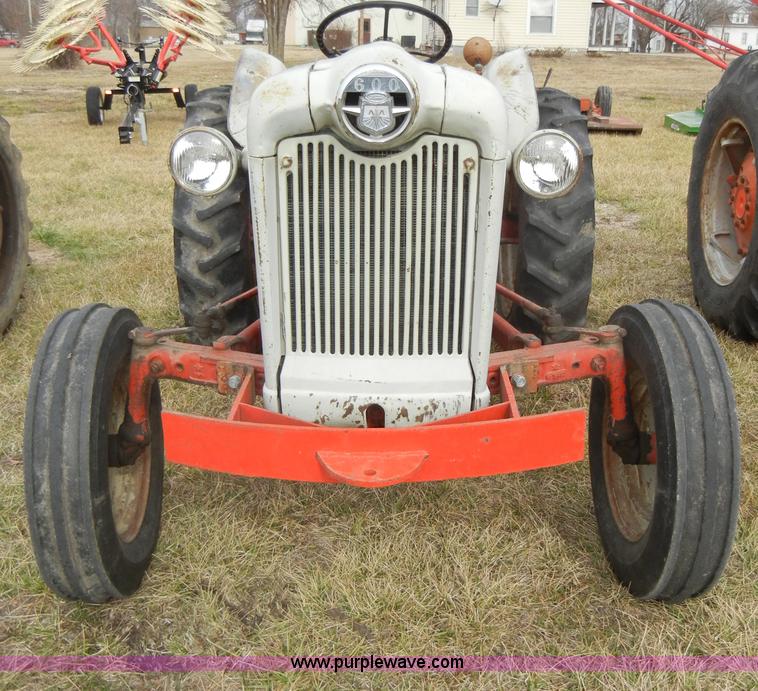 image for item A6691 Ford 600 tractor