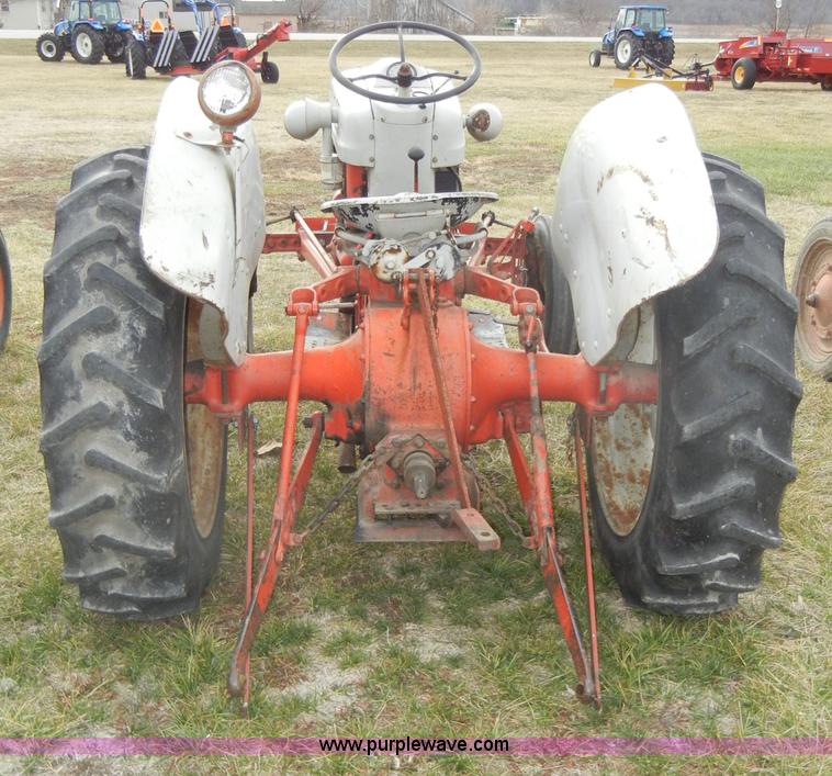 image for item A6691 Ford 600 tractor