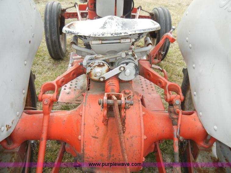 image for item A6691 Ford 600 tractor