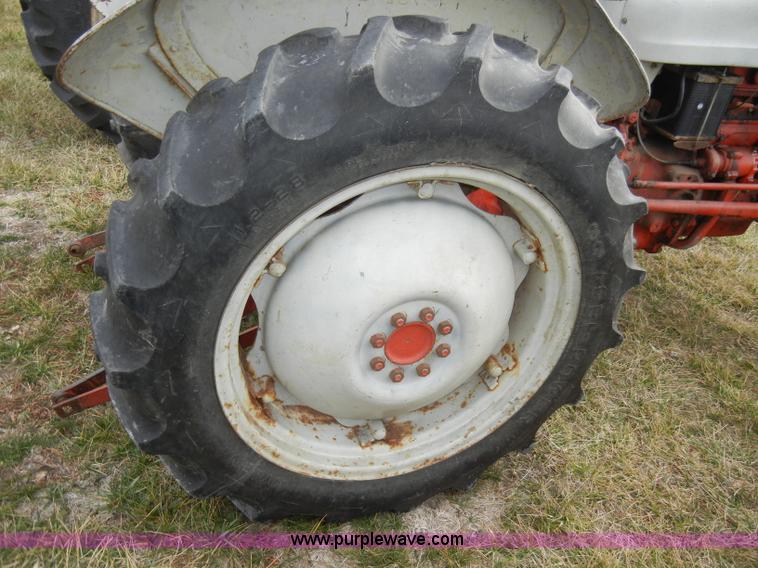 image for item A6691 Ford 600 tractor
