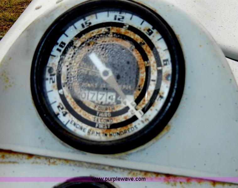 image for item A6691 Ford 600 tractor