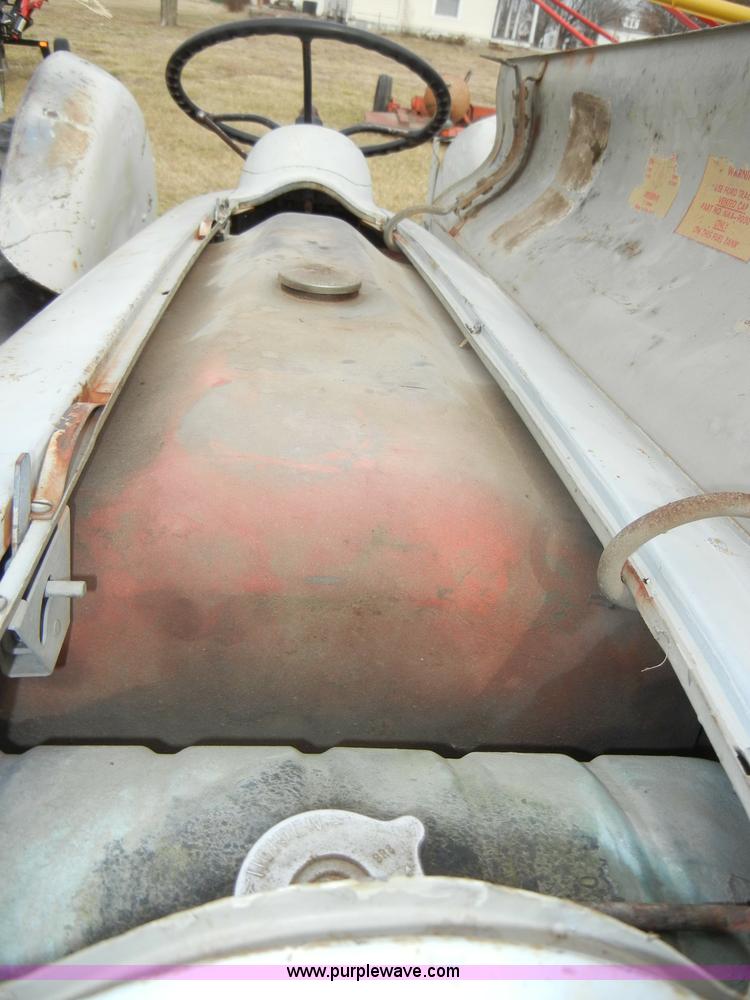 image for item A6691 Ford 600 tractor