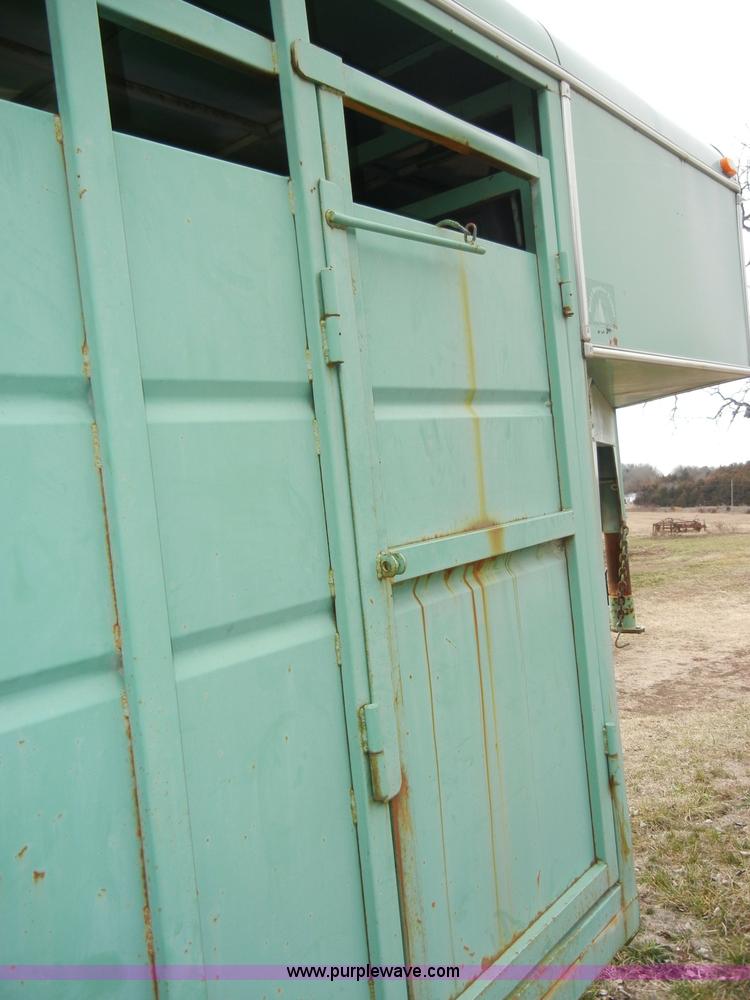 image for item A6696 1993 Rocky Mountain gooseneck stock trailer