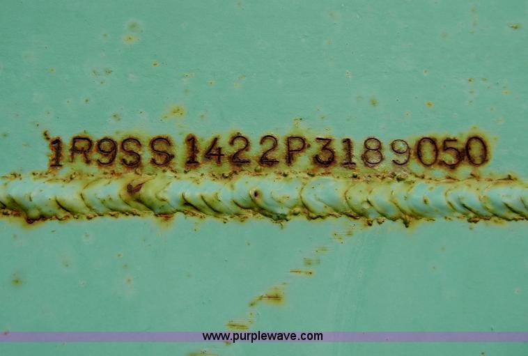 image for item A6696 1993 Rocky Mountain gooseneck stock trailer