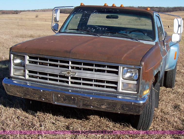 image for item A6697 1986 Chevrolet C30 Custom Deluxe pickup truck