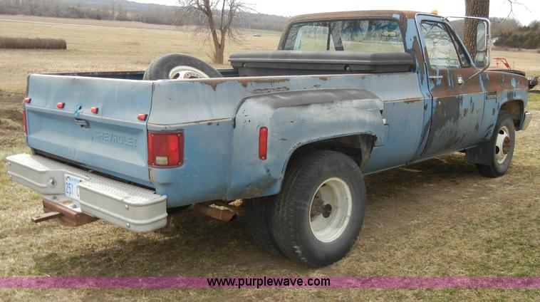 image for item A6697 1986 Chevrolet C30 Custom Deluxe pickup truck