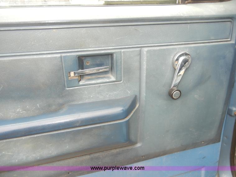image for item A6697 1986 Chevrolet C30 Custom Deluxe pickup truck