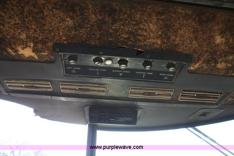 image for item A6724 1973 John Deere 4230 tractor