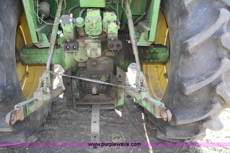 image for item A6724 1973 John Deere 4230 tractor