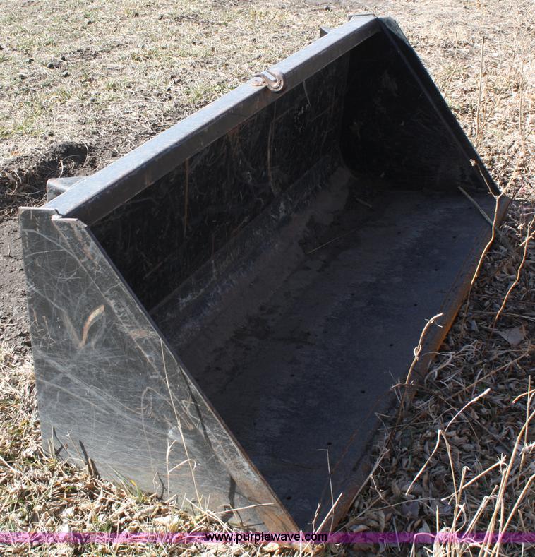 image for item A6724 1973 John Deere 4230 tractor