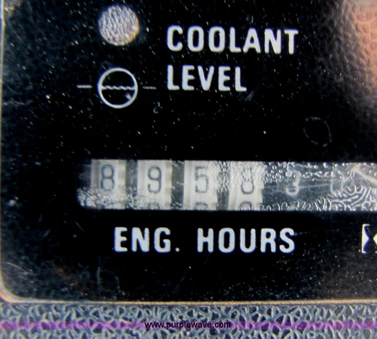 image for item B2167 1981 International Harvester 5288 tractor