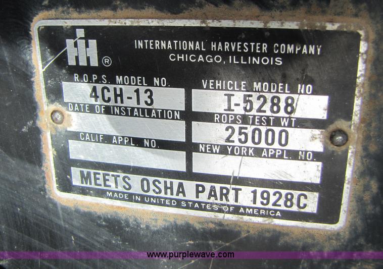 image for item B2167 1981 International Harvester 5288 tractor