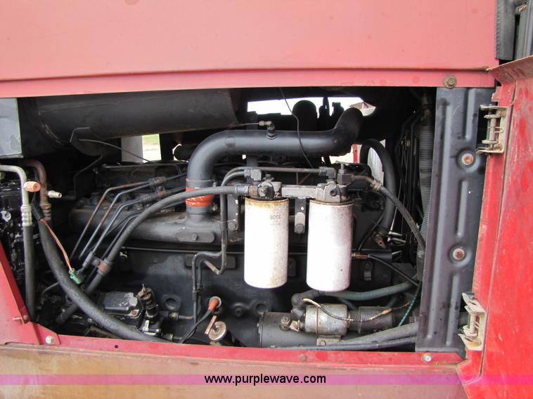 image for item B2167 1981 International Harvester 5288 tractor