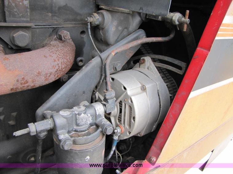 image for item B2167 1981 International Harvester 5288 tractor