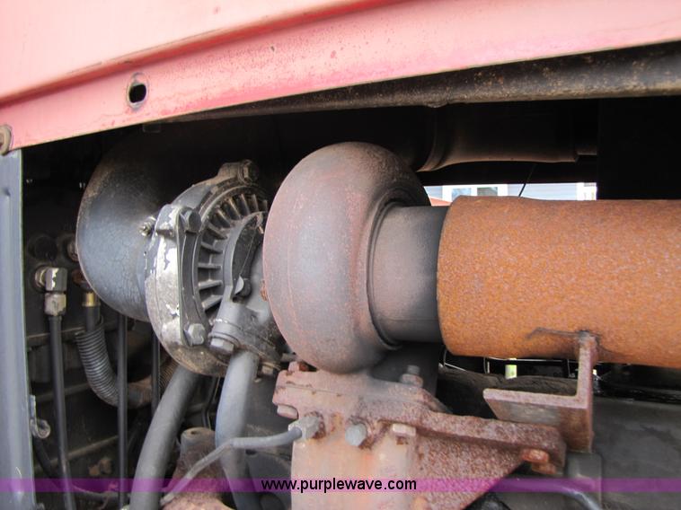 image for item B2167 1981 International Harvester 5288 tractor