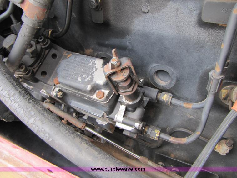 image for item B2167 1981 International Harvester 5288 tractor