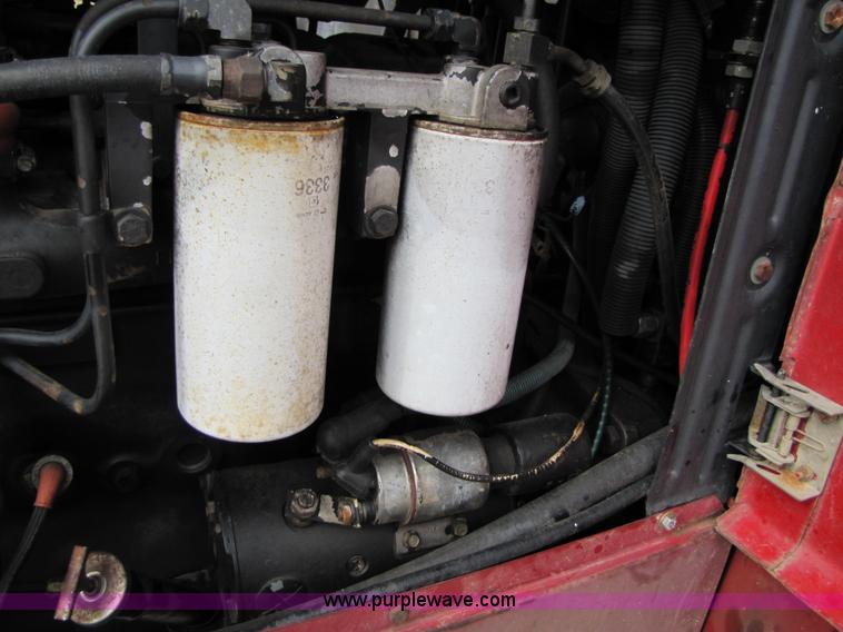 image for item B2167 1981 International Harvester 5288 tractor