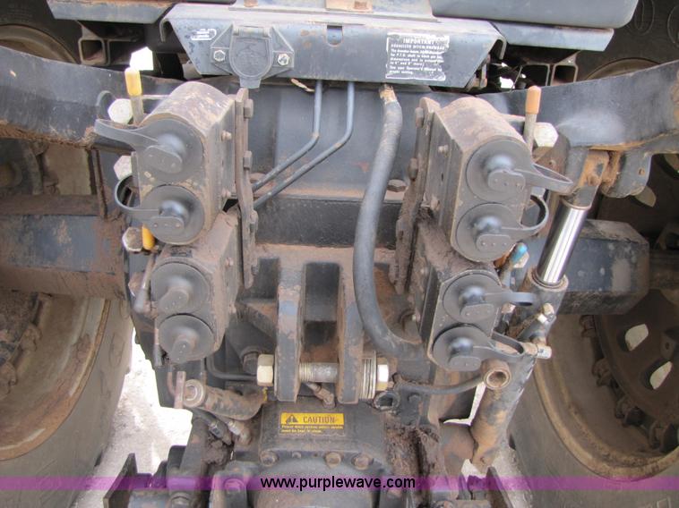 image for item B2167 1981 International Harvester 5288 tractor