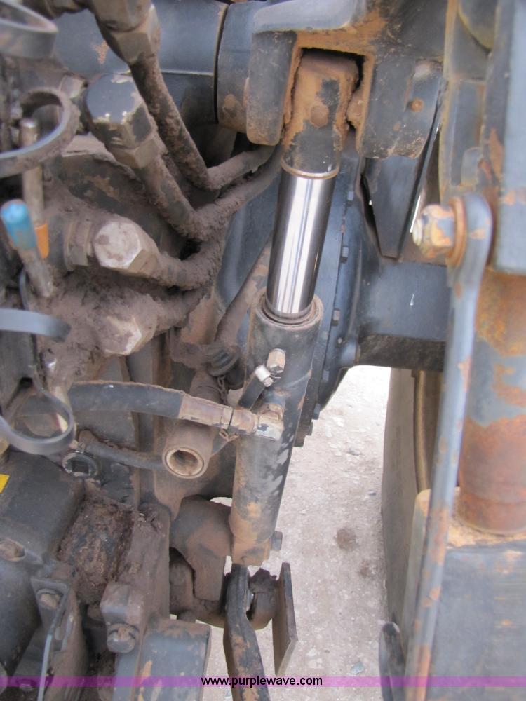 image for item B2167 1981 International Harvester 5288 tractor