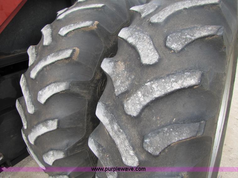 image for item B2167 1981 International Harvester 5288 tractor