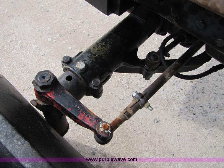 image for item B2167 1981 International Harvester 5288 tractor