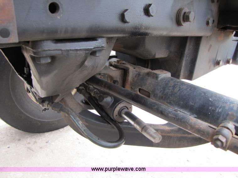 image for item B2167 1981 International Harvester 5288 tractor