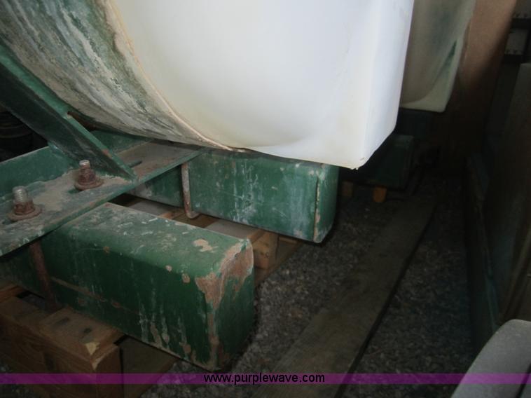 image for item B5581 Saddle tanks