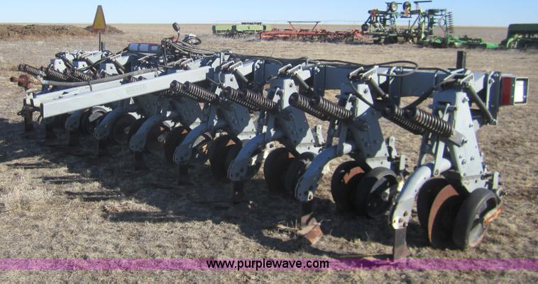 image for item B5582 Hiniker 6000 eight row cultivator