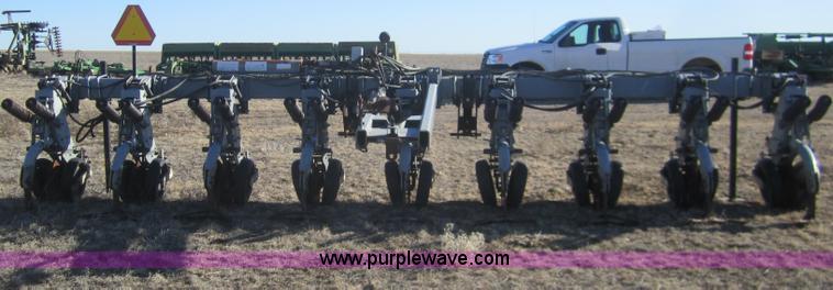 image for item B5582 Hiniker 6000 eight row cultivator