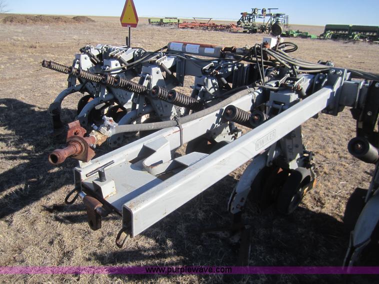 image for item B5582 Hiniker 6000 eight row cultivator
