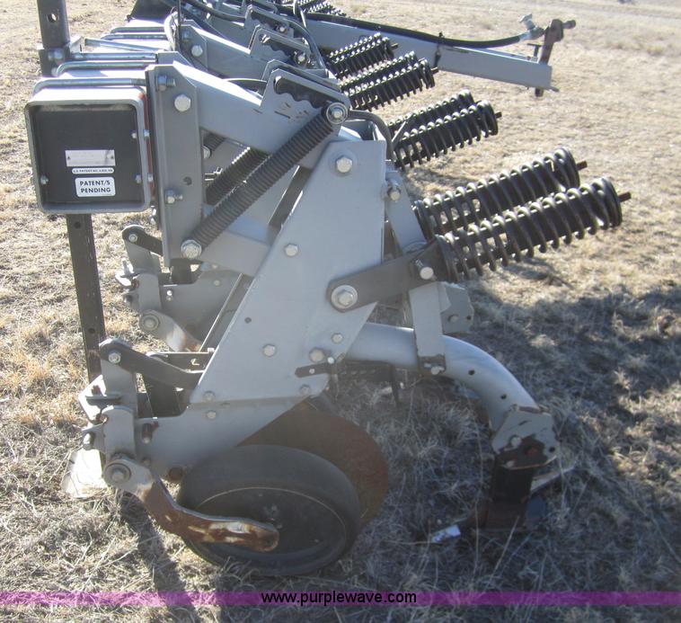 image for item B5582 Hiniker 6000 eight row cultivator