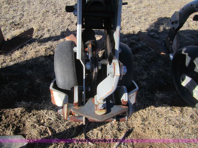 image for item B5582 Hiniker 6000 eight row cultivator