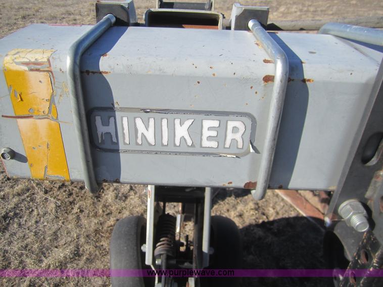 image for item B5582 Hiniker 6000 eight row cultivator