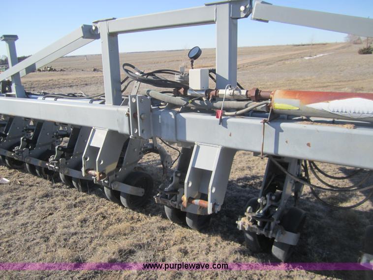 image for item B5584 Hiniker 6000 16 row cultivator