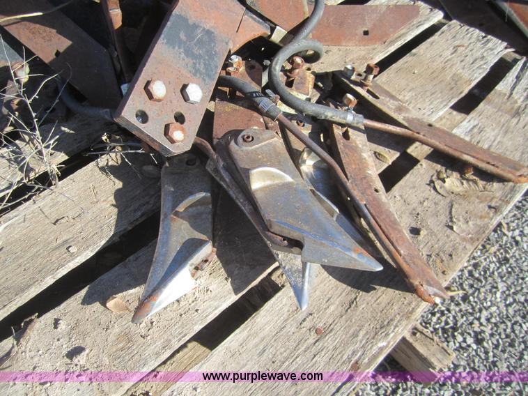 image for item B5584 Hiniker 6000 16 row cultivator