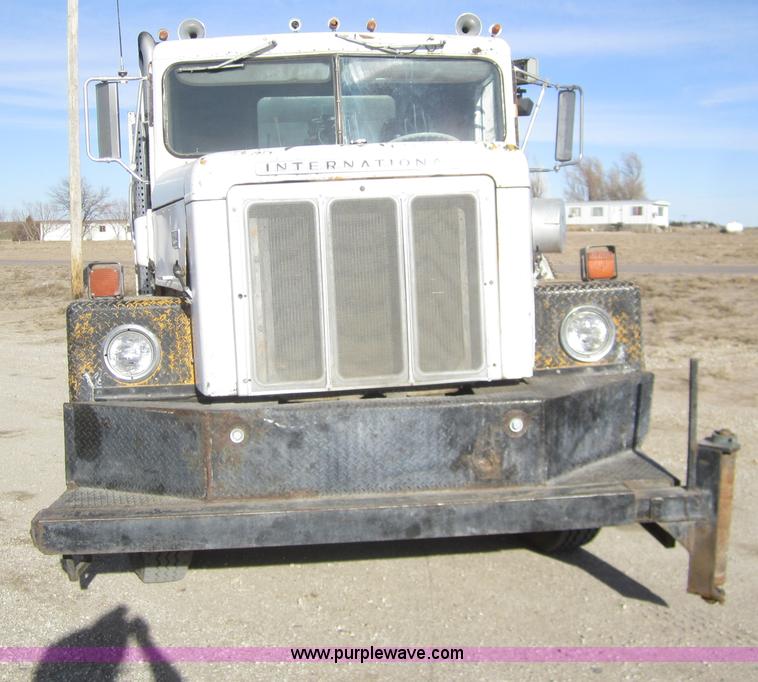 image for item B5607 1978 International F5050 feed truck