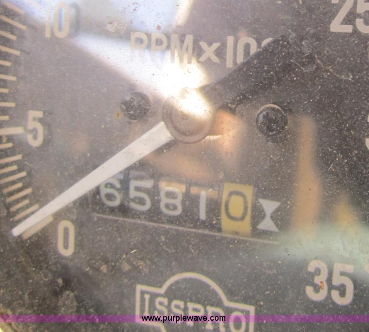 image for item B5607 1978 International F5050 feed truck