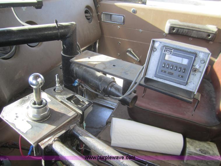 image for item B5607 1978 International F5050 feed truck