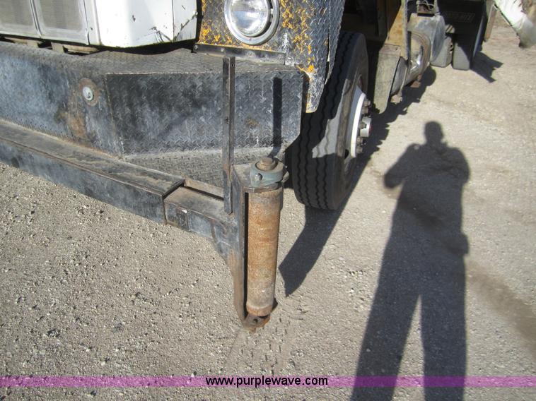 image for item B5607 1978 International F5050 feed truck