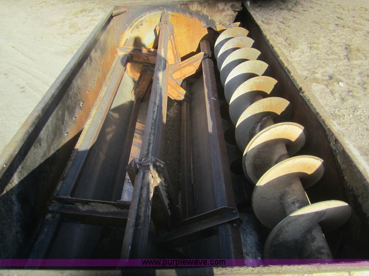 image for item B5607 1978 International F5050 feed truck