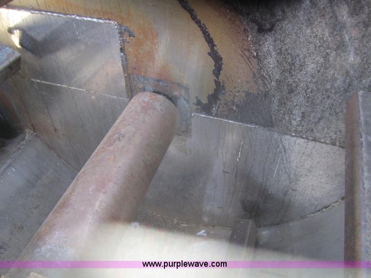 image for item B5607 1978 International F5050 feed truck