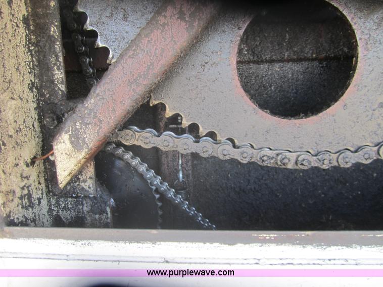 image for item B5607 1978 International F5050 feed truck