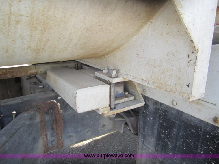 image for item B5607 1978 International F5050 feed truck