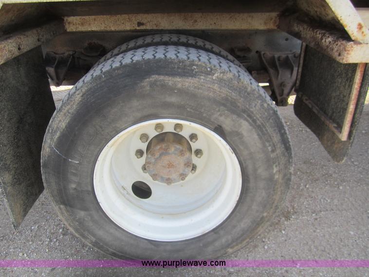 image for item B5607 1978 International F5050 feed truck