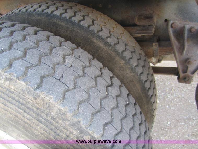 image for item B5607 1978 International F5050 feed truck