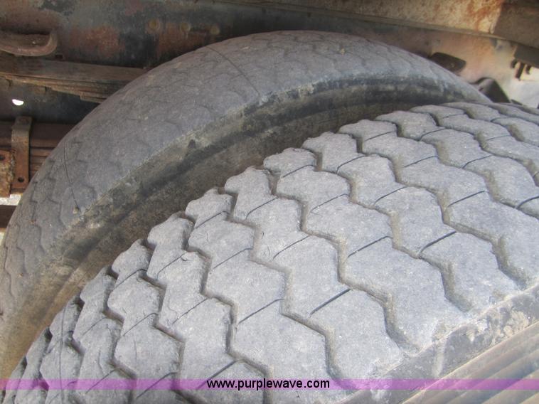 image for item B5607 1978 International F5050 feed truck