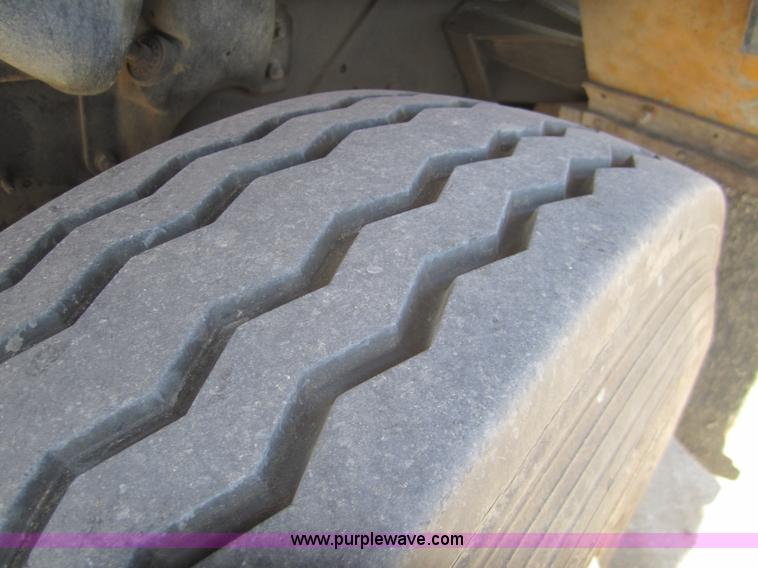 image for item B5607 1978 International F5050 feed truck