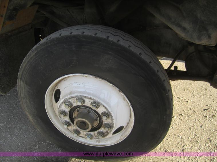 image for item B5607 1978 International F5050 feed truck