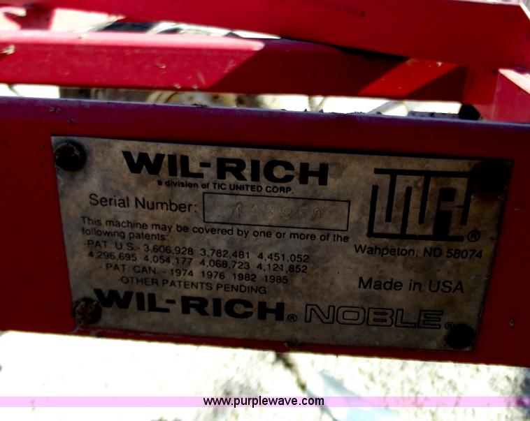 image for item B6147 Wil-Rich 2800 field cultivator