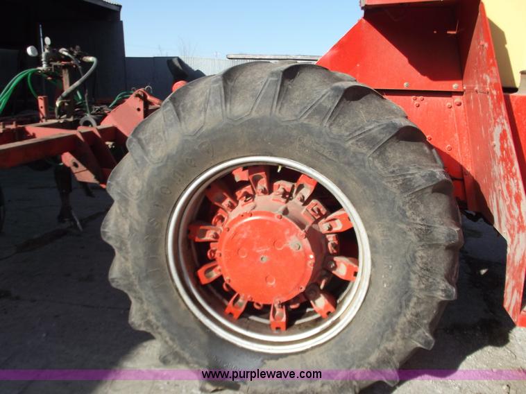 image for item B6148 1973 Case 2470 4WD tractor